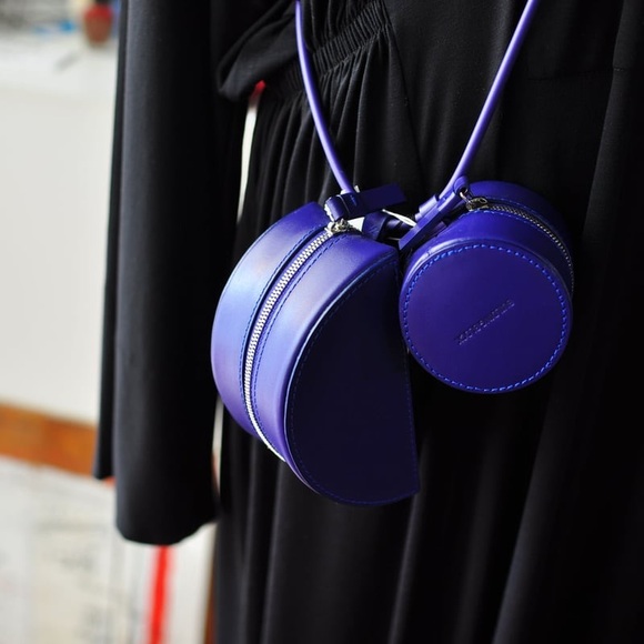 Building Block sling crossbody leather pouches - Picture 4 of 5